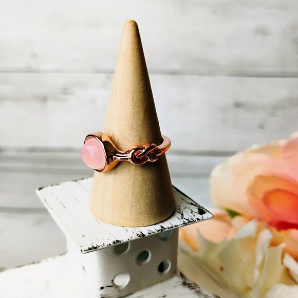 NEW Rose Gold Tone Pink Round Stone Ring w/Knot on Band Size 7 Boho Funky - Picture 2 of 5